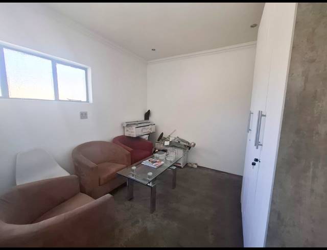 300M² RETAIL FOR SALE IN VANDERBIJLPARK SE 2